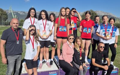 Novi sportski uspjesi: naše učenice izborile državno u krosu!