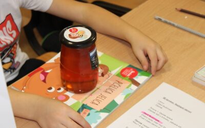 Školski medni dan s hrvatskih pčelinjaka